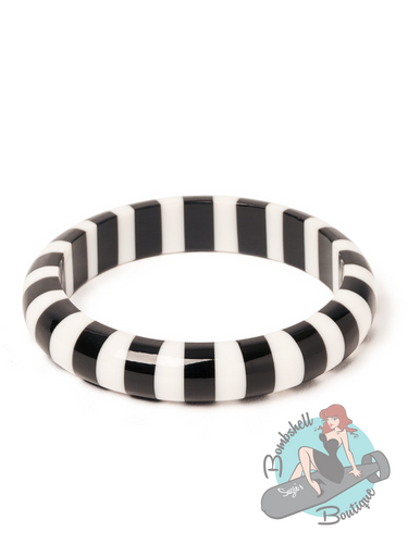 Striped bangle for a pinup or goth or rockabilly style