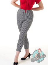 Pretty Retro 1950s Capri Pants