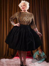 Fully gathered pinup style skirt with pockets in black red or leopard .